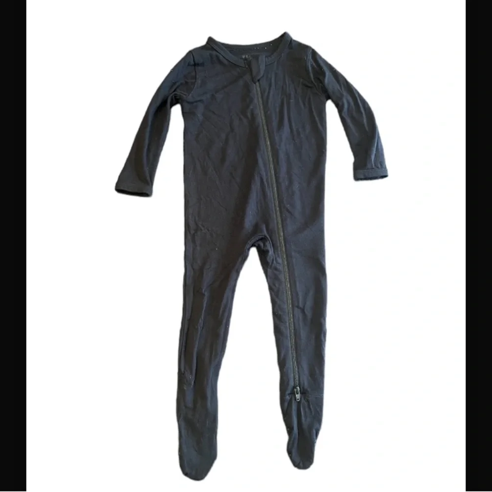 Kyte Baby | Zippered Footie in Midnight | sz 6 - 12 M